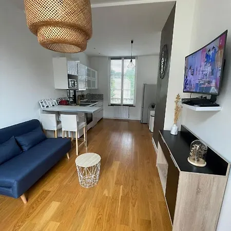 Le Logis Des Remparts - Hyper Centre Compiègne