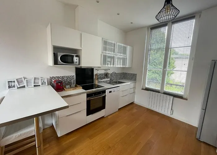 Appartement Le Logis Des Remparts - Hyper Centre Compiègne